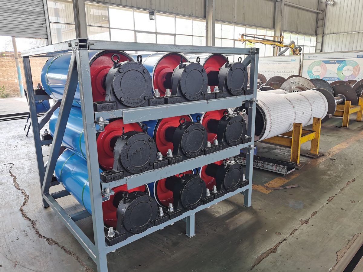 Pulley assemblies in storage