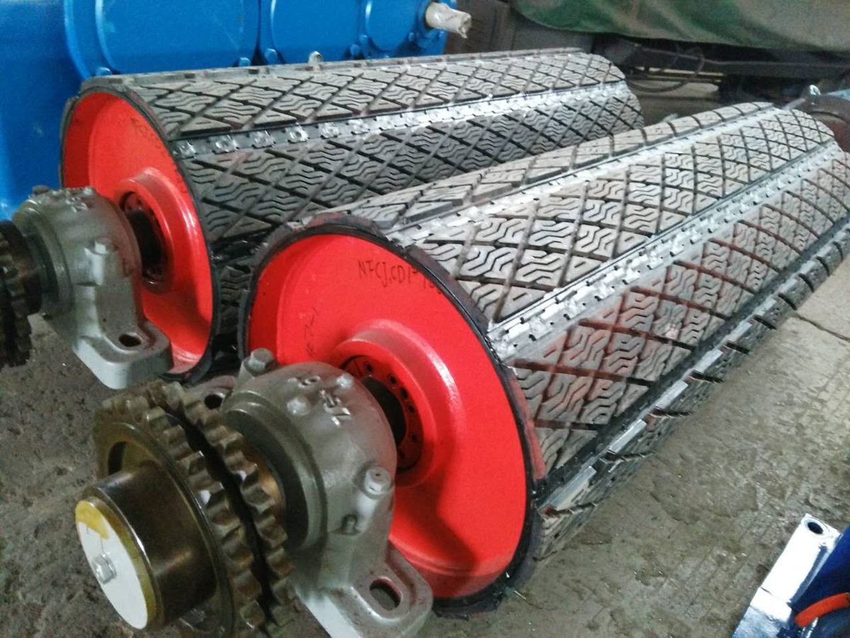 Lagged pulleys