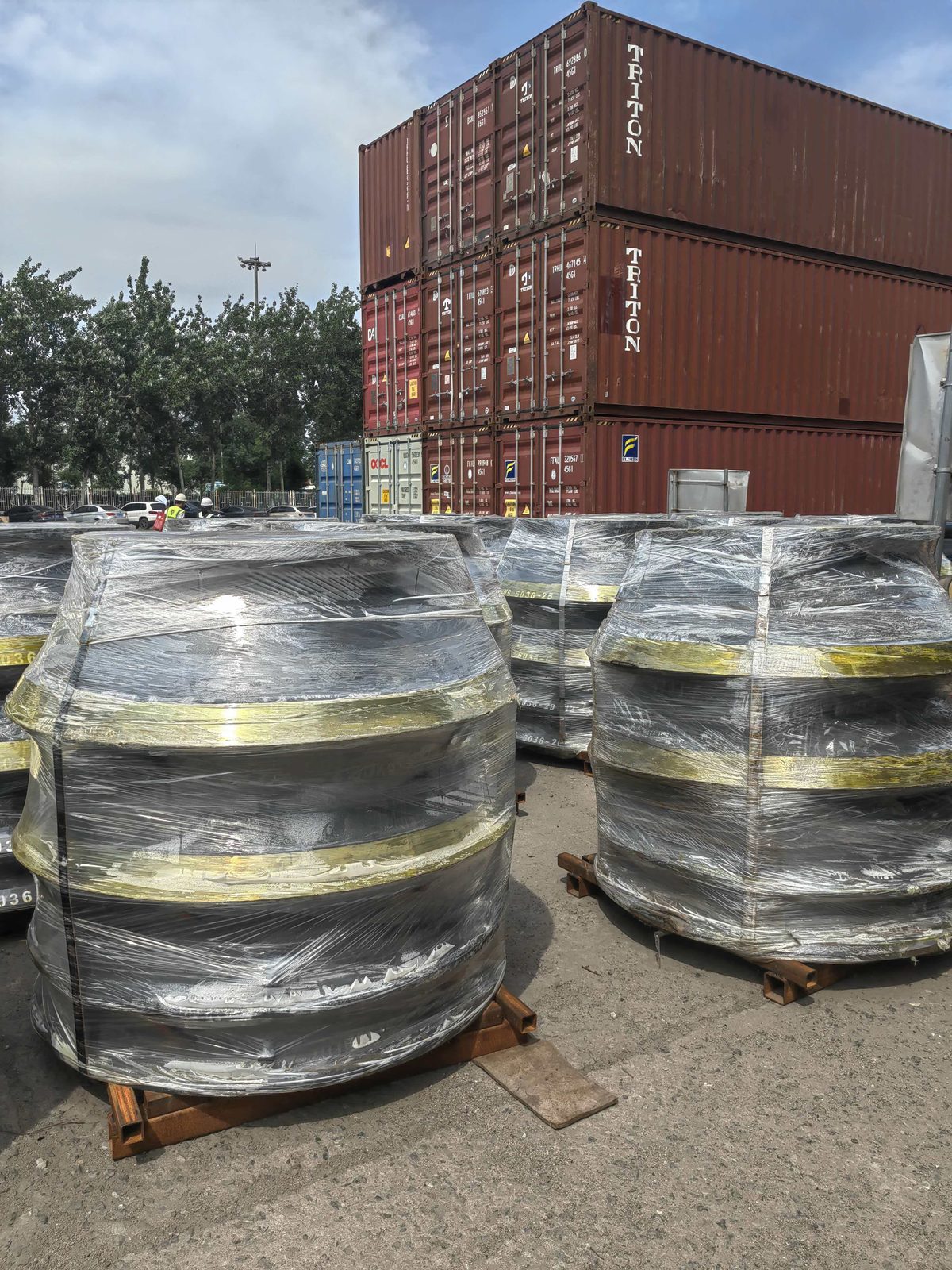 Packed cone liner components